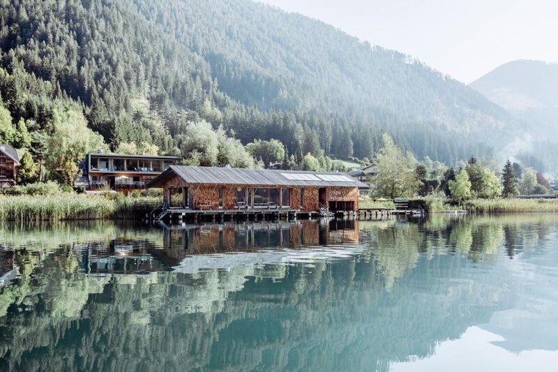 Seehotel Enzian Weissensee Bagian luar foto